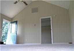 5th image of 210 Belinda Dr