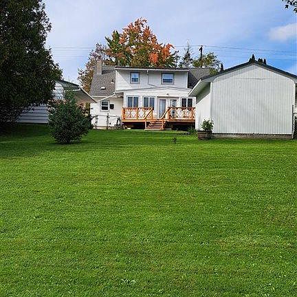 5th image of 4014 19th Ave E