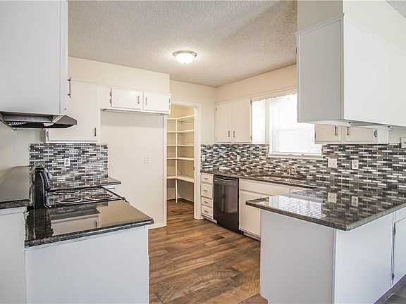 5th image of 1809 Aiken Ct