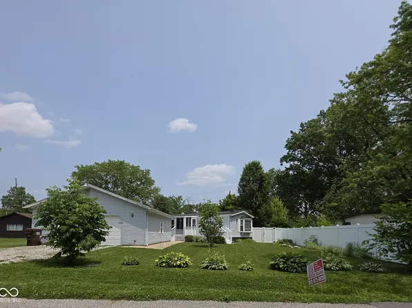 413 N Beech St, Brazil, IN 47834