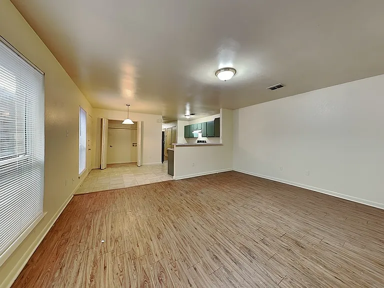2955 Loving Ave — Photo 5