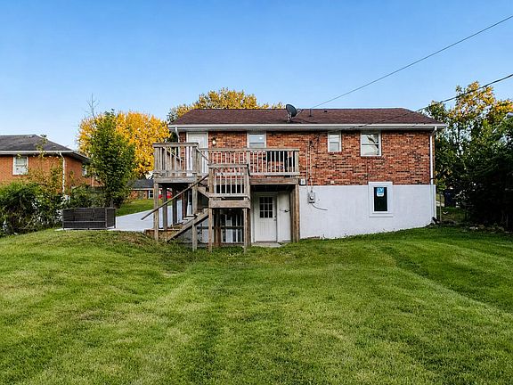 3rd image of 3633 Grace Dr