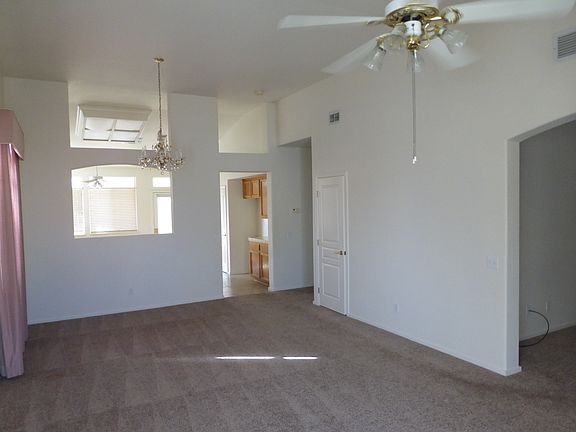 4th image of 202 Mandarin Cir