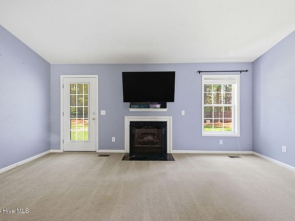 2nd image of 130 Horseshoe Drive
