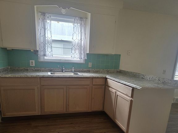 4th image of 8236 Trinity St