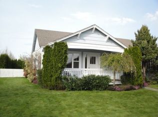1301 Elm St, Lynden, WA 98264