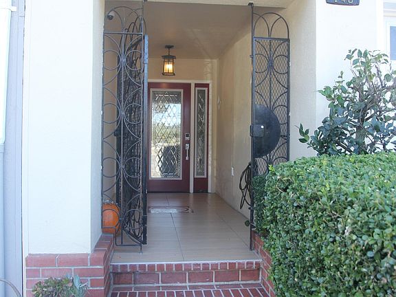 2nd image of 140 Oshaughnessy Blvd