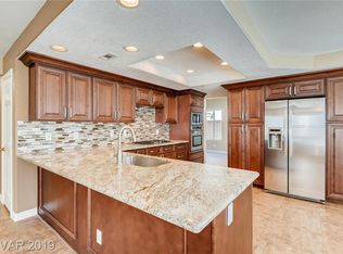 2104 Loggerhead Rd, Las Vegas, NV 89117