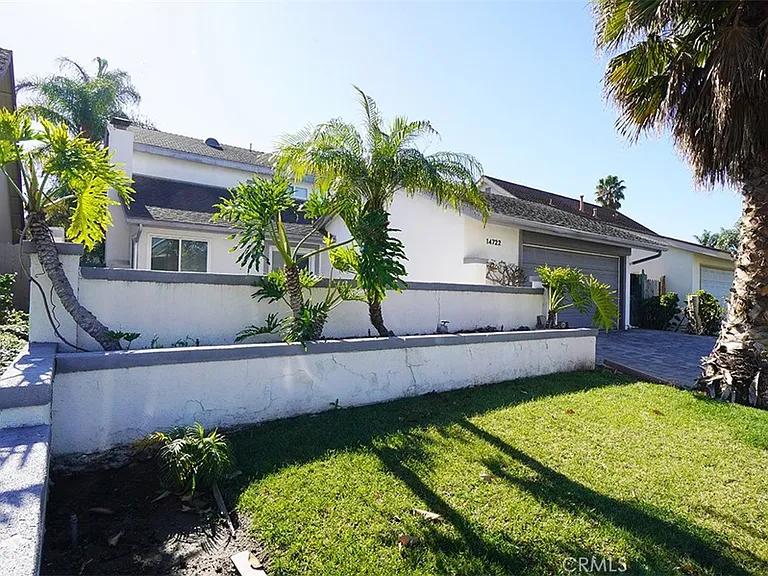 14722 Comet St — Photo 25