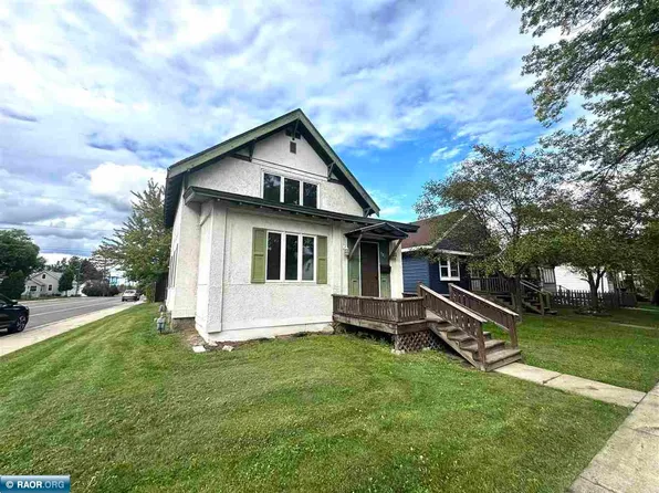 521 10th St S, Virginia, MN 55792