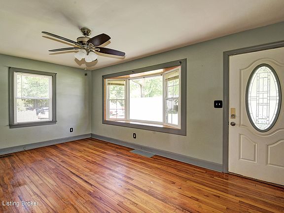 4th image of 6816 Daisy Ave