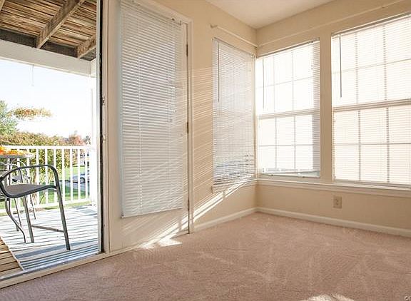 5th image of 9387 Horse Castle Ct Unit 805