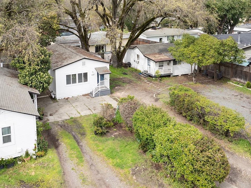 1st image of 425 Boyes Boulevard