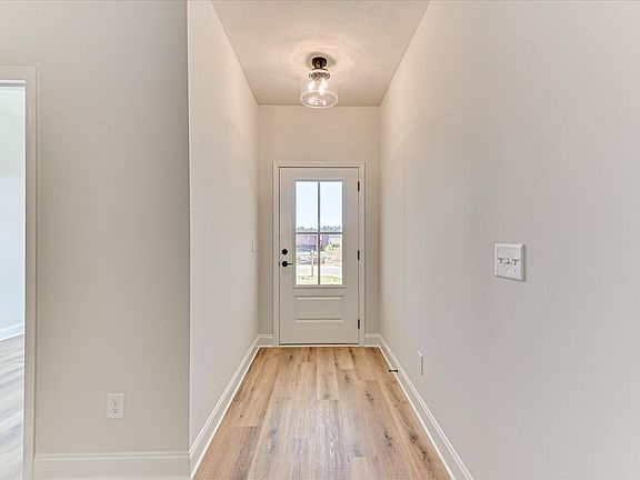 5th image of 3319 Heartwood Pass