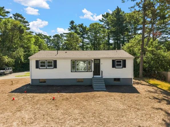 97 Plymouth Ave, Wareham, MA 02571