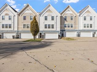 1159 SE Village View Ln, Ankeny, IA 50021