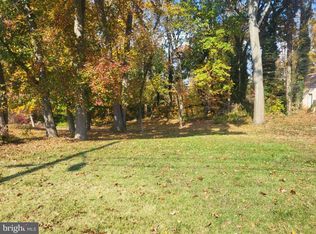 719 Haverford Ave, Maple Shade, NJ 08052