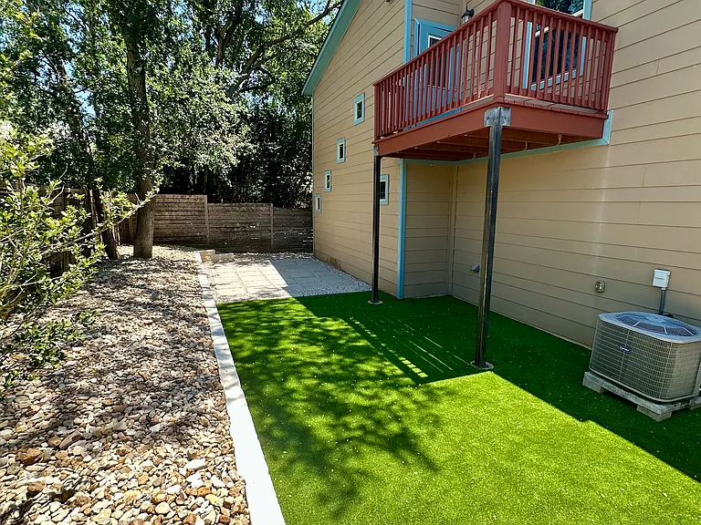 5300 Samuel Huston Ave #B — Photo 6