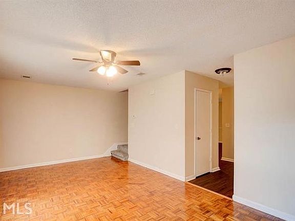 3rd image of 2797 Country Ct SE