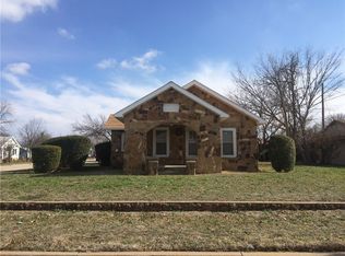 415 Summitt Ave, Graham, TX 76450