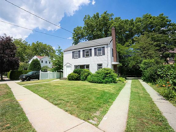 2nd image of 467 Tulip Ave