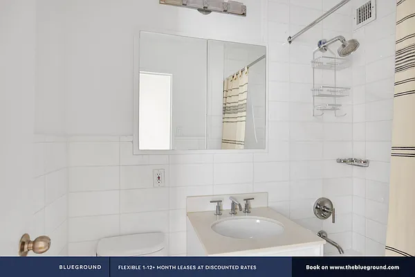 Rented by The Blueground | media 26