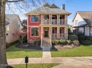 748 Bobcat Run Dr, Loudon, TN 37774