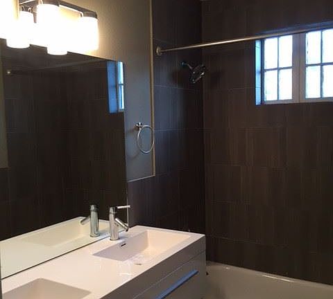 3rd image of 410 E 6th St #5