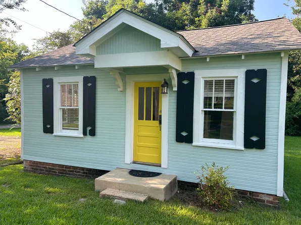 203 1/2 E Gillespie St, Starkville, MS 39759