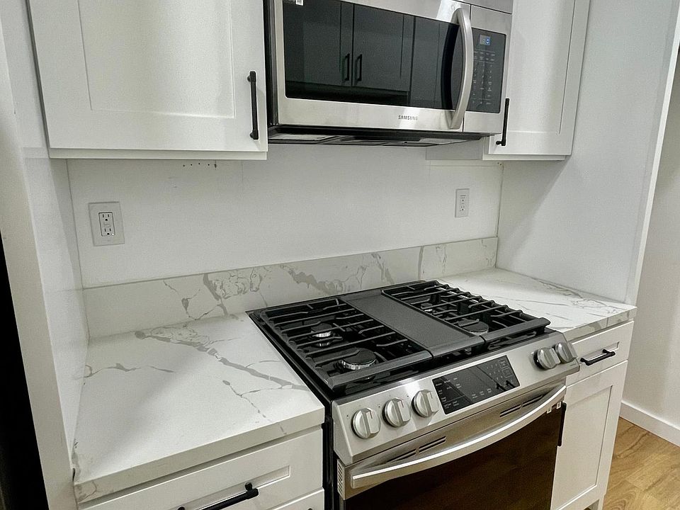 1st image of 768 17th St APT 3