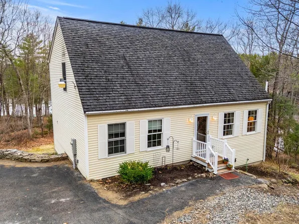 516 Berry River Road, Barrington, NH 03825