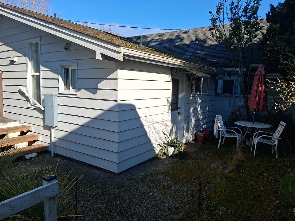 2nd image of 7618 Linden Ave N #B