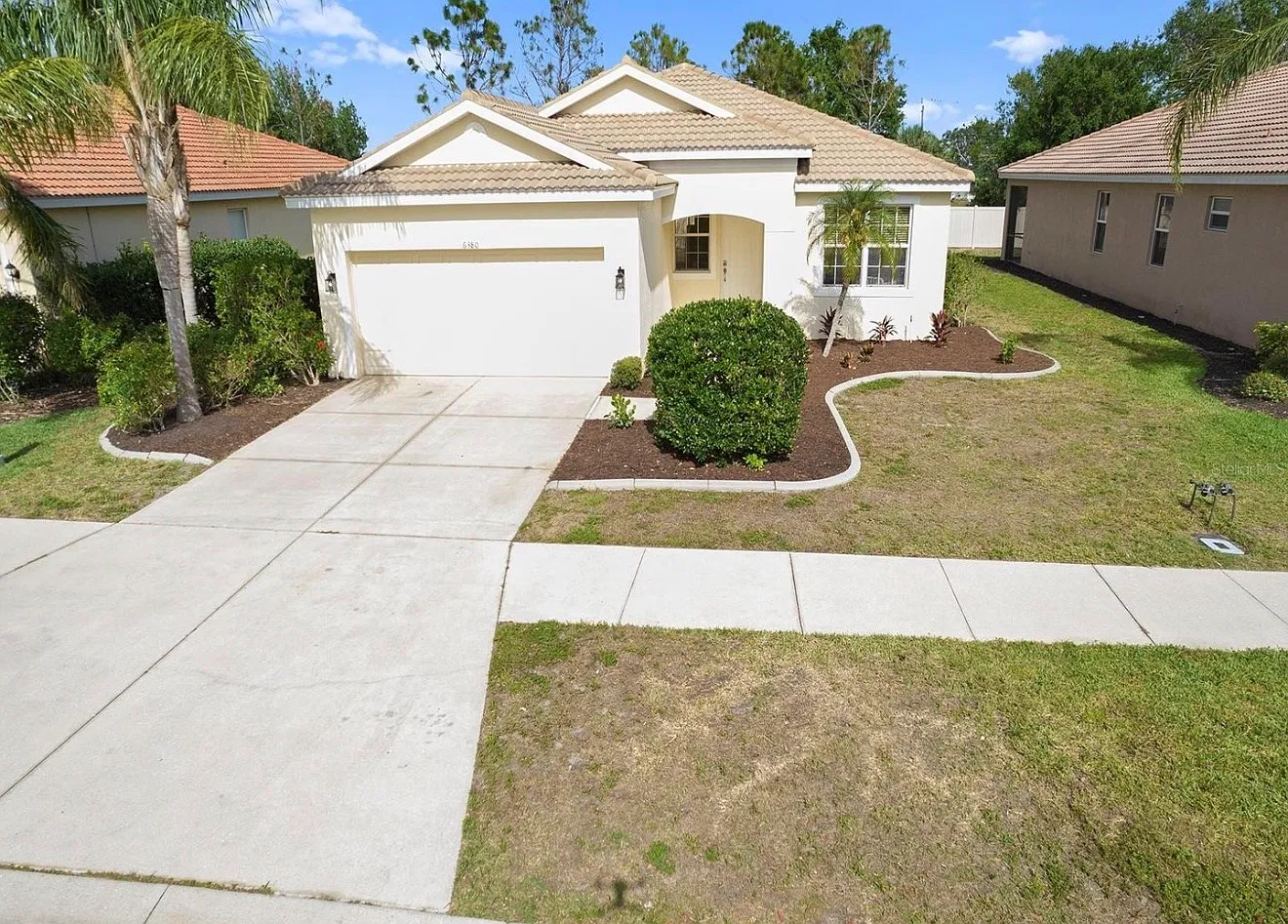 4 bed, 1551 sqft, $2,135 — Photo 1