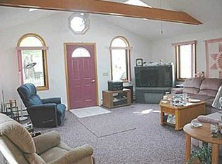 43 Angell Rd, Narragansett, RI 02882