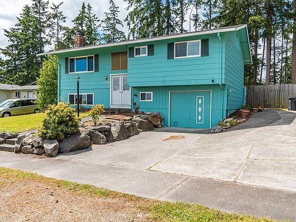 2nd image of 1043 NW Cathlamet Dr