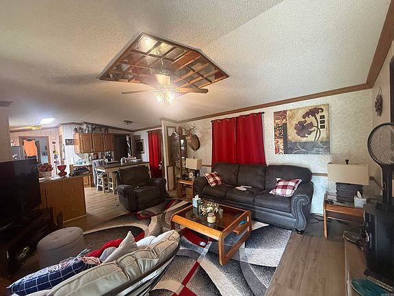 5th image of 184 Lee St