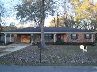 907 Staten Ave, New Albany, MS 38652