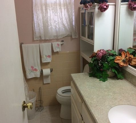 Full Bathroom