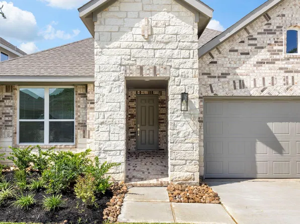 1589 Oakdale Crest Rd, Montgomery, TX 77316