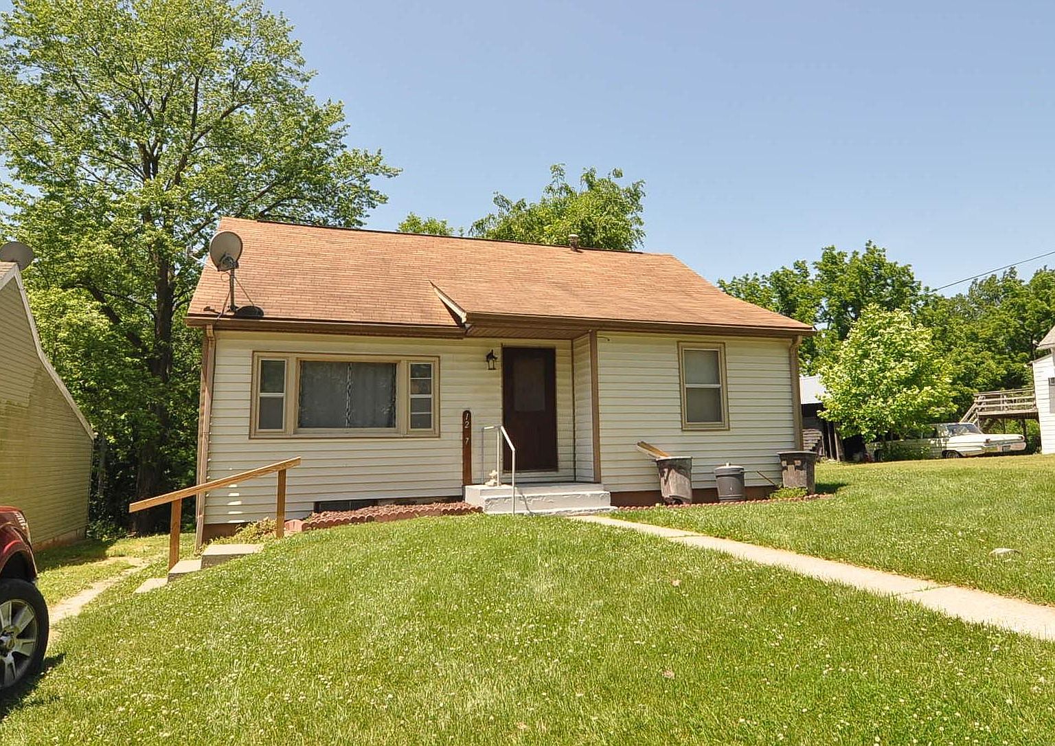 1227 3rd St, Boonville, MO 65233 Zillow