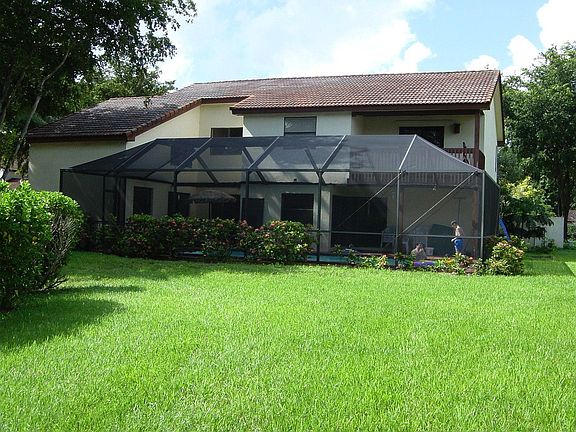 Screened Pool