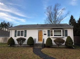 355 Long St, Warwick, RI 02886