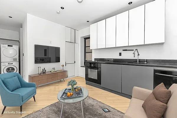 Rented by REAL New York | media 3