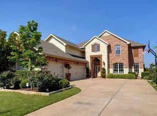 9612 Courtright Dr, Fort Worth, TX 76244