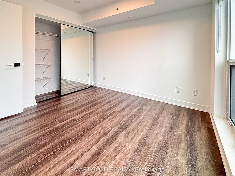 609 Sherbourne St #1402 — Photo 5