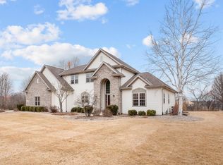 W166N10095 Santa Fe Ct, Germantown, WI 53022