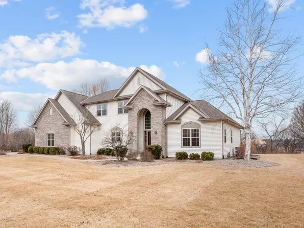 W166N10095 Santa Fe COURT, Germantown, WI 53022