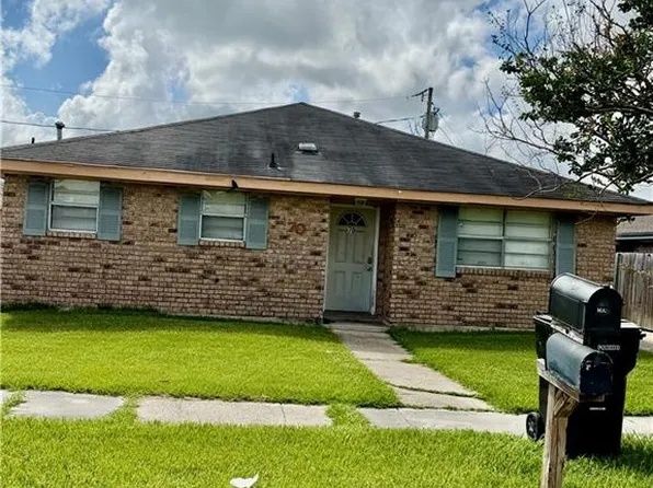 70-72 Phillip Ct, Chalmette, LA 70043