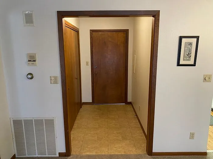 11 Arbor Hill Cir #29 — Photo 3