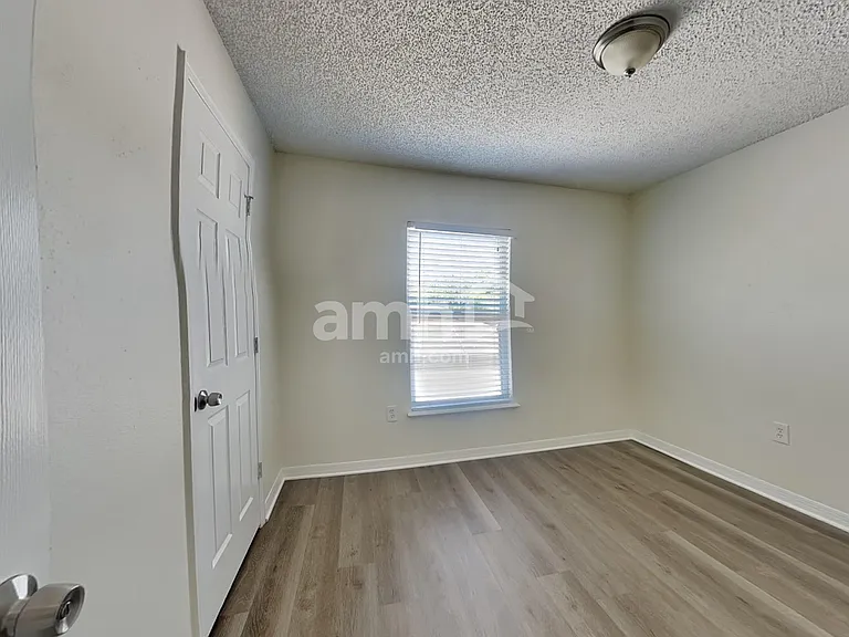 4618 Newbourne Way — Photo 13